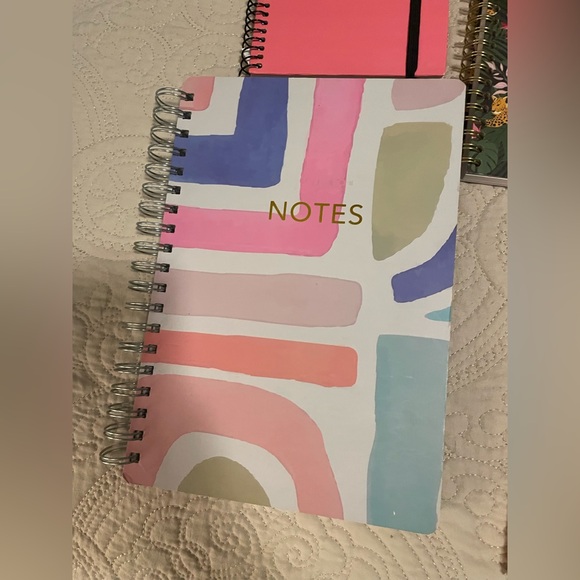 Bundle of 5 Notebooks - Picture 5 of 6